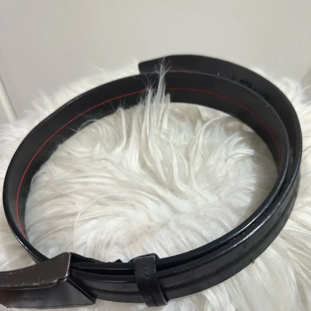 TUMI Black Leather Men's Belt